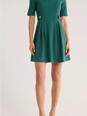 vince camuto green eyelet dress Vince Camuto Women's Green Eyelet Balloon Sleeve Drawstring Dress Size 2